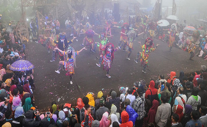 Festival Lima Gunung
