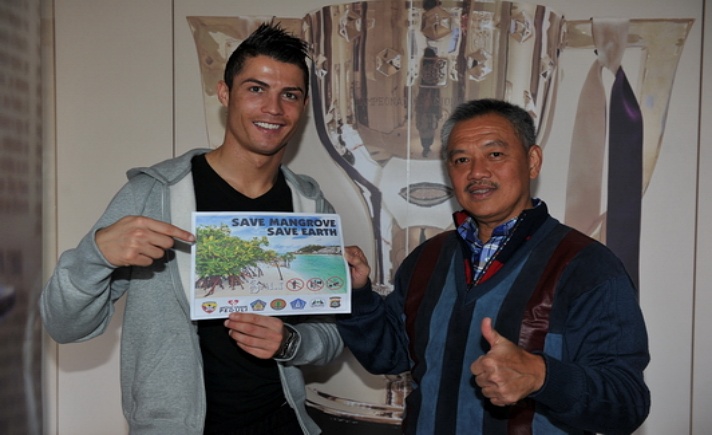 Tomy Winata Bersama Cristiano Ronaldo