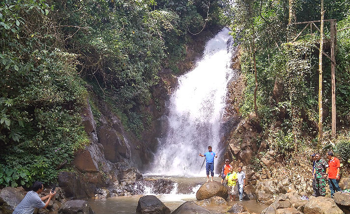 Air Terjun Curug Batang