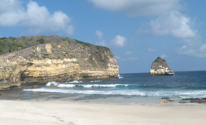 Pantai Bila Sayak