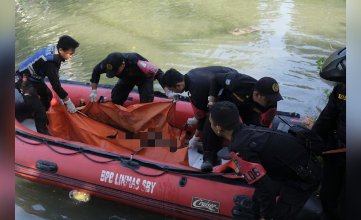 Penemuan Mayat di Kali Mas Surabaya
