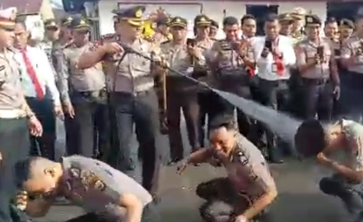 180822 polres ambon