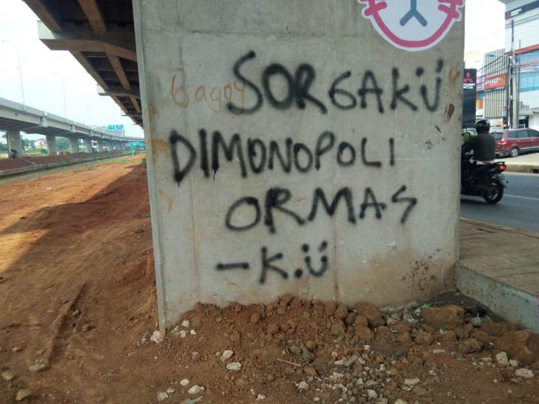 Vandalisme Tol Becakayu
