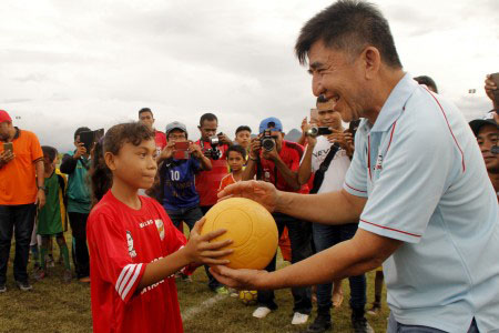 Maria, Gadis Kecil Idola Turnamen Sepakbola Perbatasan  Tagar