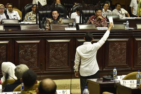 Sidang Paripurna DPD Ricuh