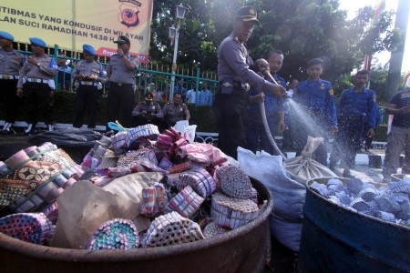 Berita petasan-1