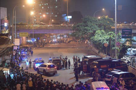 Ledakan bom Kampung Melayu