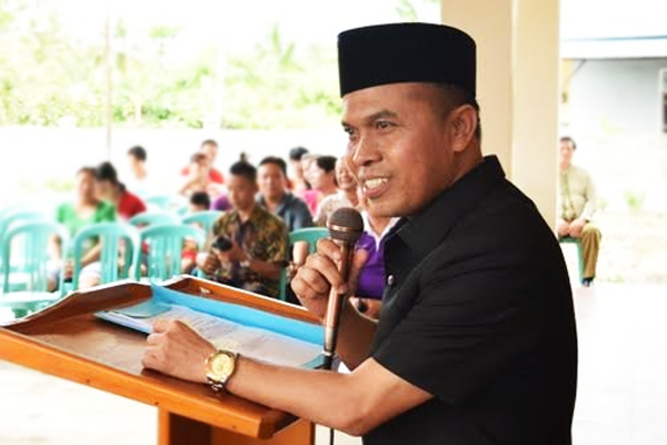 Berita bupati-sambas-atbah-romin-suhaili-1