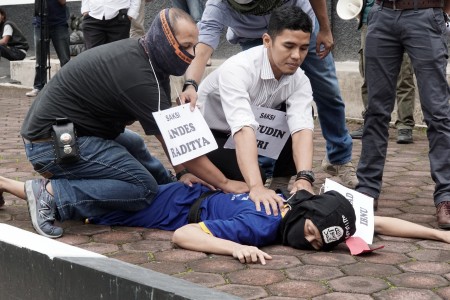 Bandung: Densus Geledah Kontrakan Terduga Teroris