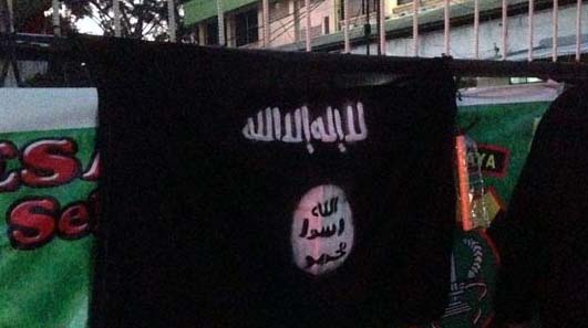 Pemasang bendera ISIS