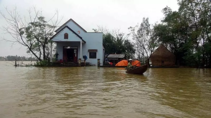 Banjir Hebat Hantam 4 Provinsi Vietnam, 26 Orang Tewas