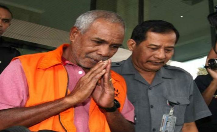 Bupati Biak Numfor Thomas Ondi