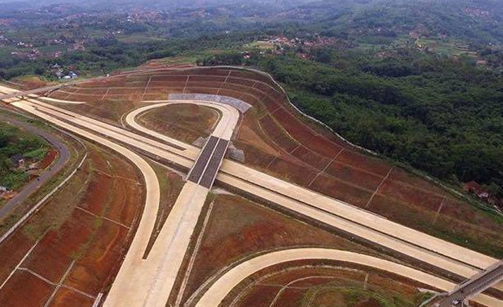 Foto udara pembangunan Tol Cisumdawu