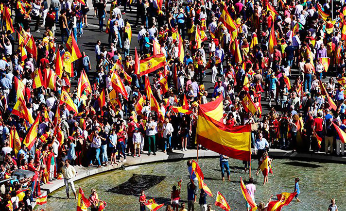 Deklarasi Catalonia, Rakyat Spanyol Marah dan Teriak 