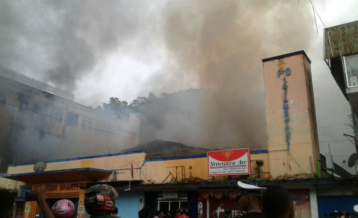 Tujuh Ruko di Jayapura Hangus Terbakar Tagar