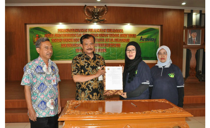 MoU Pemkab Pekalongan dan Amway