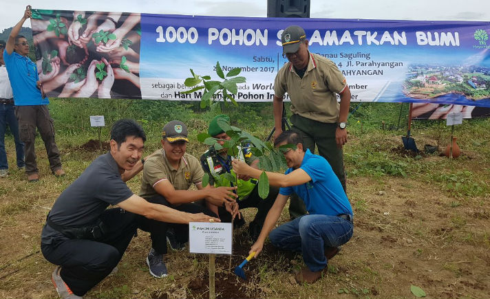 Penanaman seribu pohon di bandung