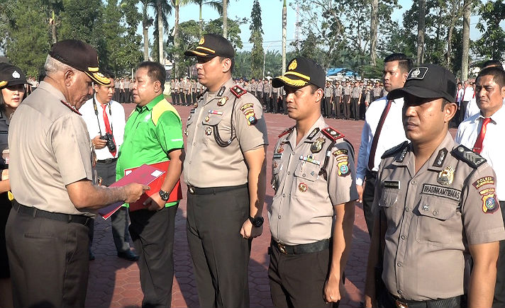 Penghargaan Buat Polisi