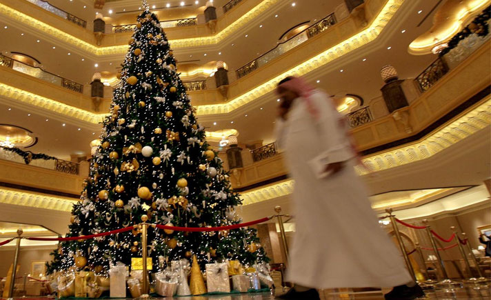 Pohon Natal di Emirates Palace Hotel