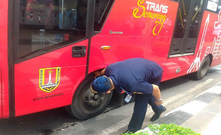 Bus Tak Layak di Trans Semarang