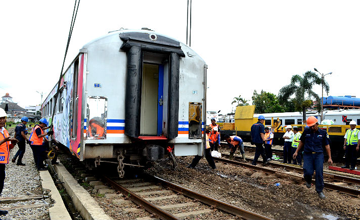 Gerbong Anjlok di Bandung