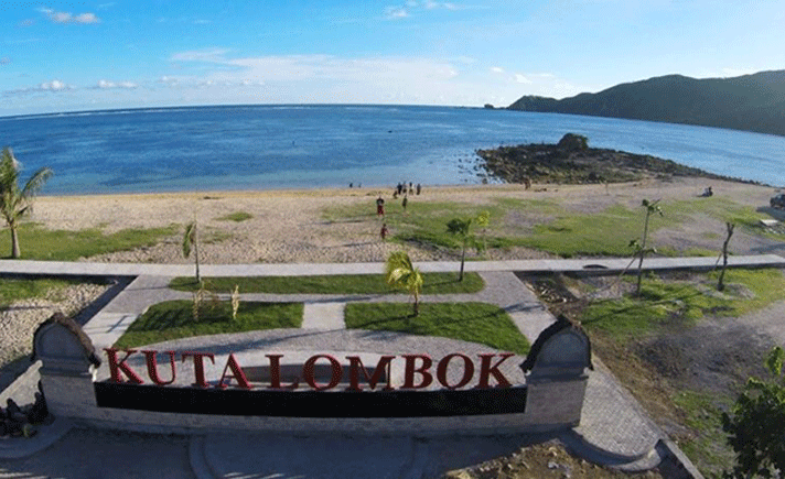Pantai Kuta Lombok