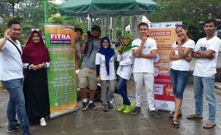 Forum Indonesia untuk Transparansi Anggaran Fitra Sumut dan relawan yang tergabung dalam Masyarakat