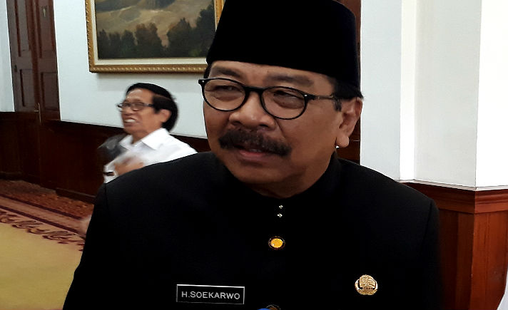 Gubernur Jawa Timur Soekarwo