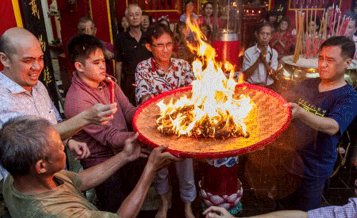 Jelang Imlek, Umat Tridharma Gorotalo dan Semarang 