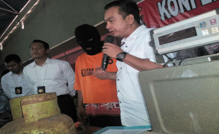 Petugas Satgas Pangan Ditreskrimsus Polda Jateng
