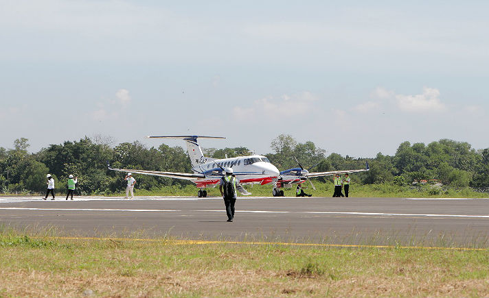 Pendaratan Pertama Pesawat di Bandara Kertajati