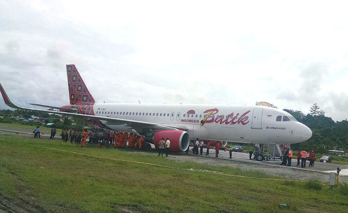 Batik Air Keluar Runway | Tagar