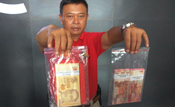 Uang Palsu