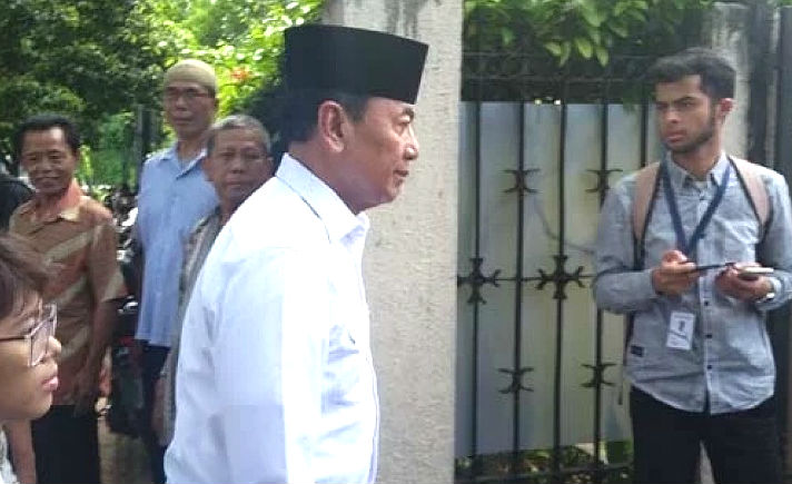 Wiranto Melayat Probosutedjo