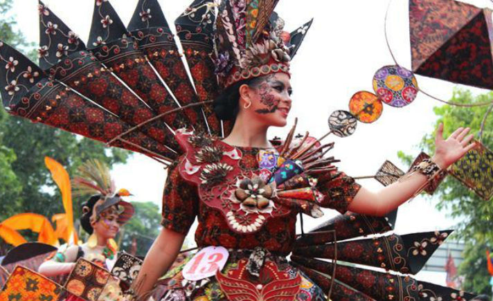 Festival Sarung Batik Pekalongan