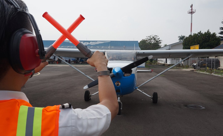 Aero Flyer Institute Latihan Pesawat