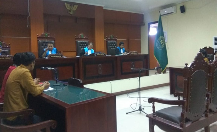 Sidang Polisi Homoseks