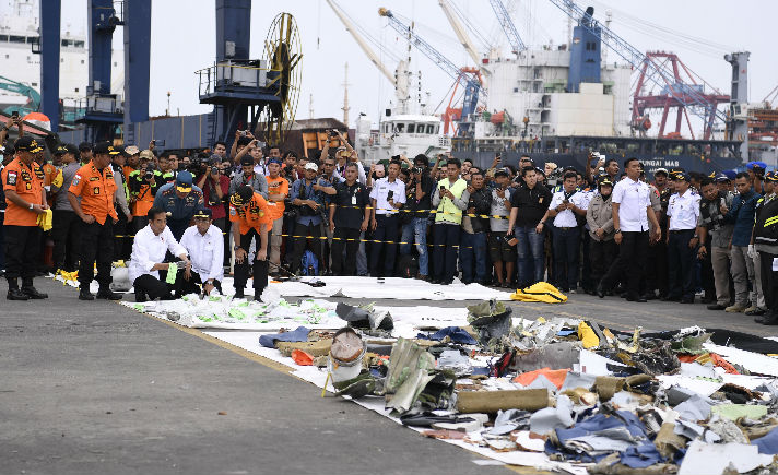 Jokowi Tinjau Evakuasi Lion Air JT 610