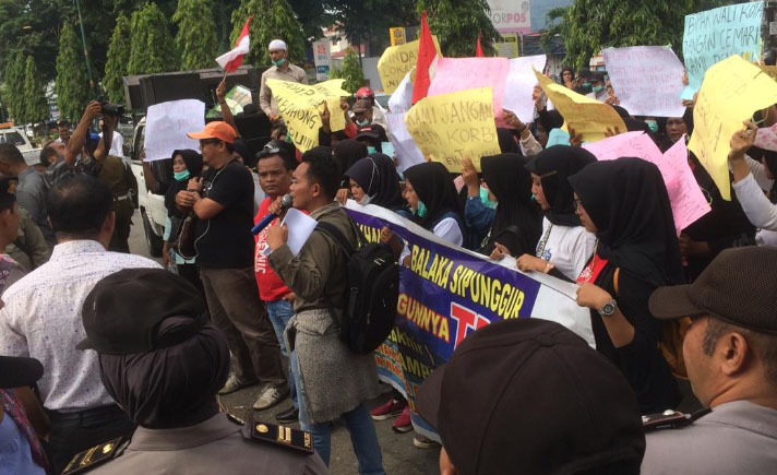 Demo Sidempuan