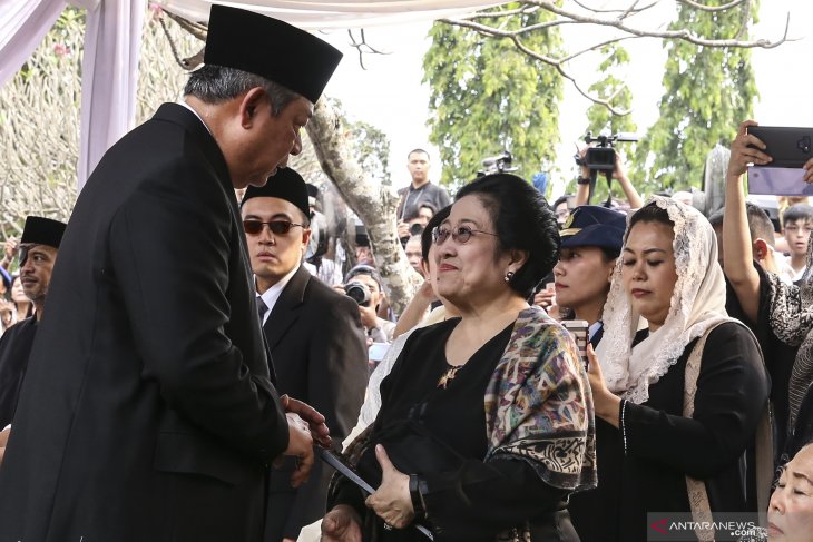 Megawati dan SBY