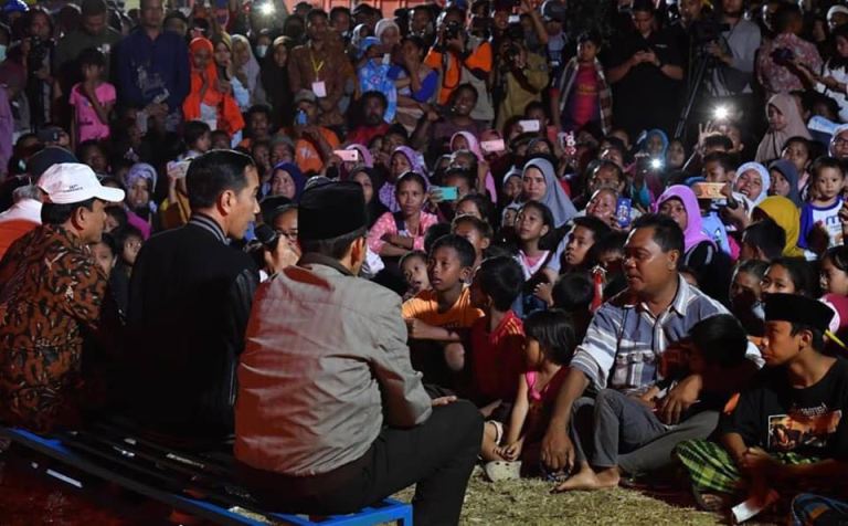 Jokowi dan Pengungsi Gempa Lombok