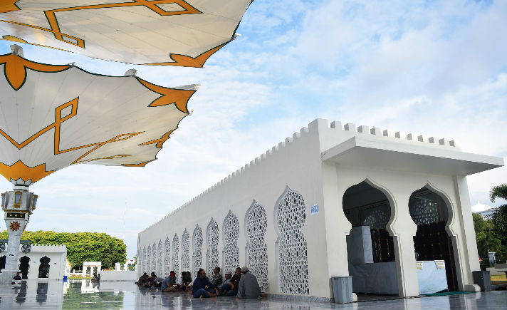 Kondisi depan halaman Masjid Raya Baiturrahman