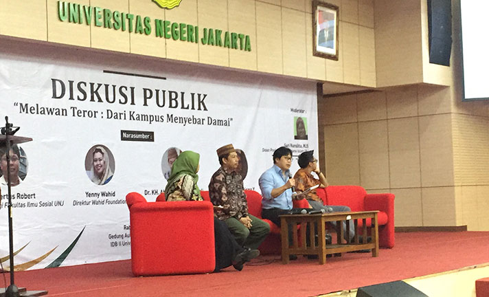 Diskusi Publik Melawan Teror