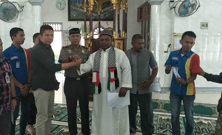 Video: Pria Ngamuk Diberi Sumbangan Rp 1.000  Tagar