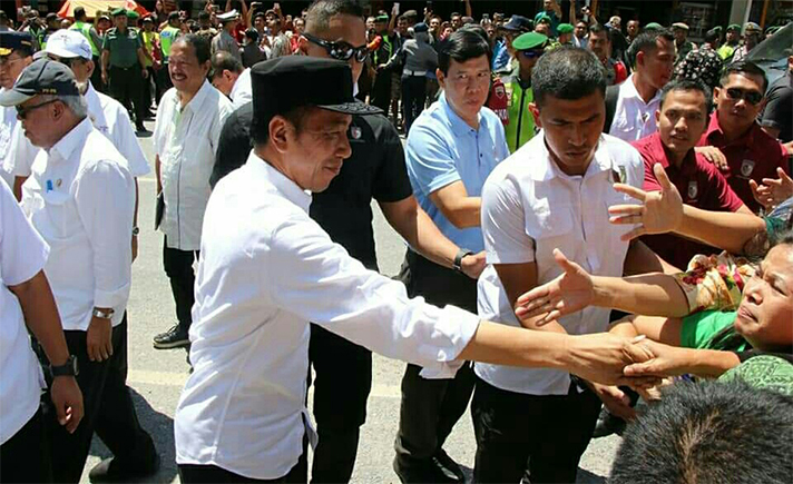 Jokowi di Parapat