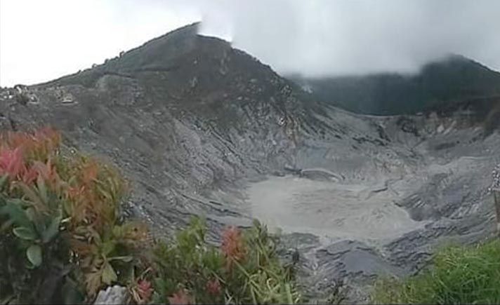 Gunung Tangkuban Perahu