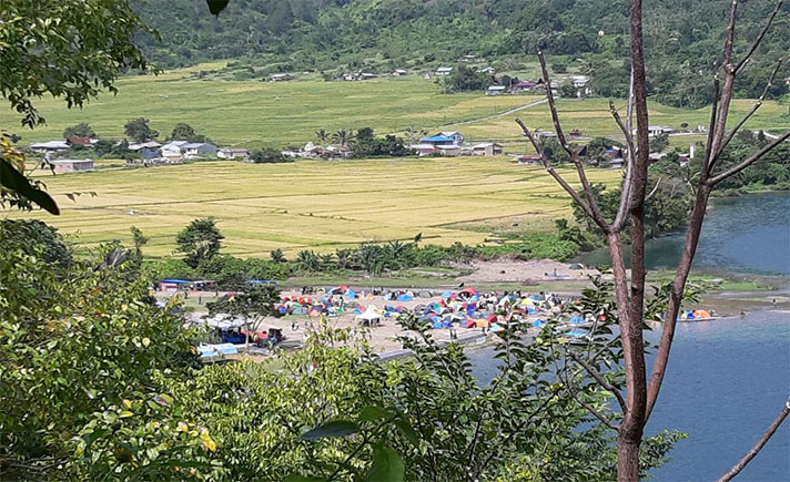 Desa Meat di Sisi Danau Toba