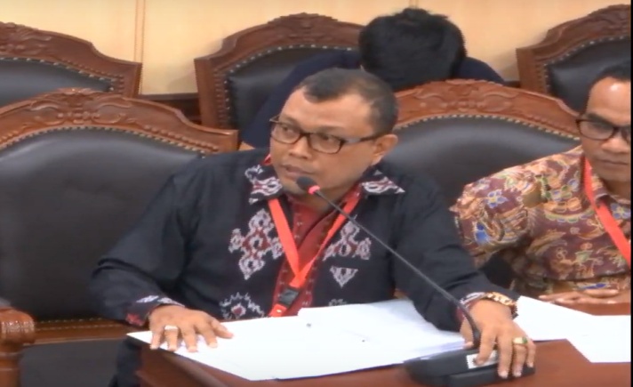 Ketua Bawaslu NTB M. Khuwailid memberikan keterangan dalam sidang lanjutan PHPU di Mahkamah Konstitusi