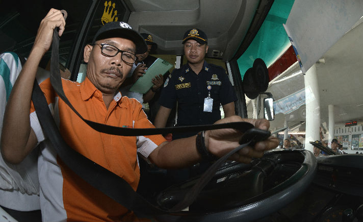 Pengemudi Pengantar Pemudik
