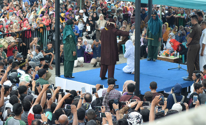 Hukum Cambuk Aceh